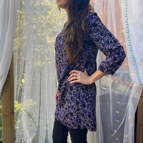 Patterned Dress - Picture 3 of 7